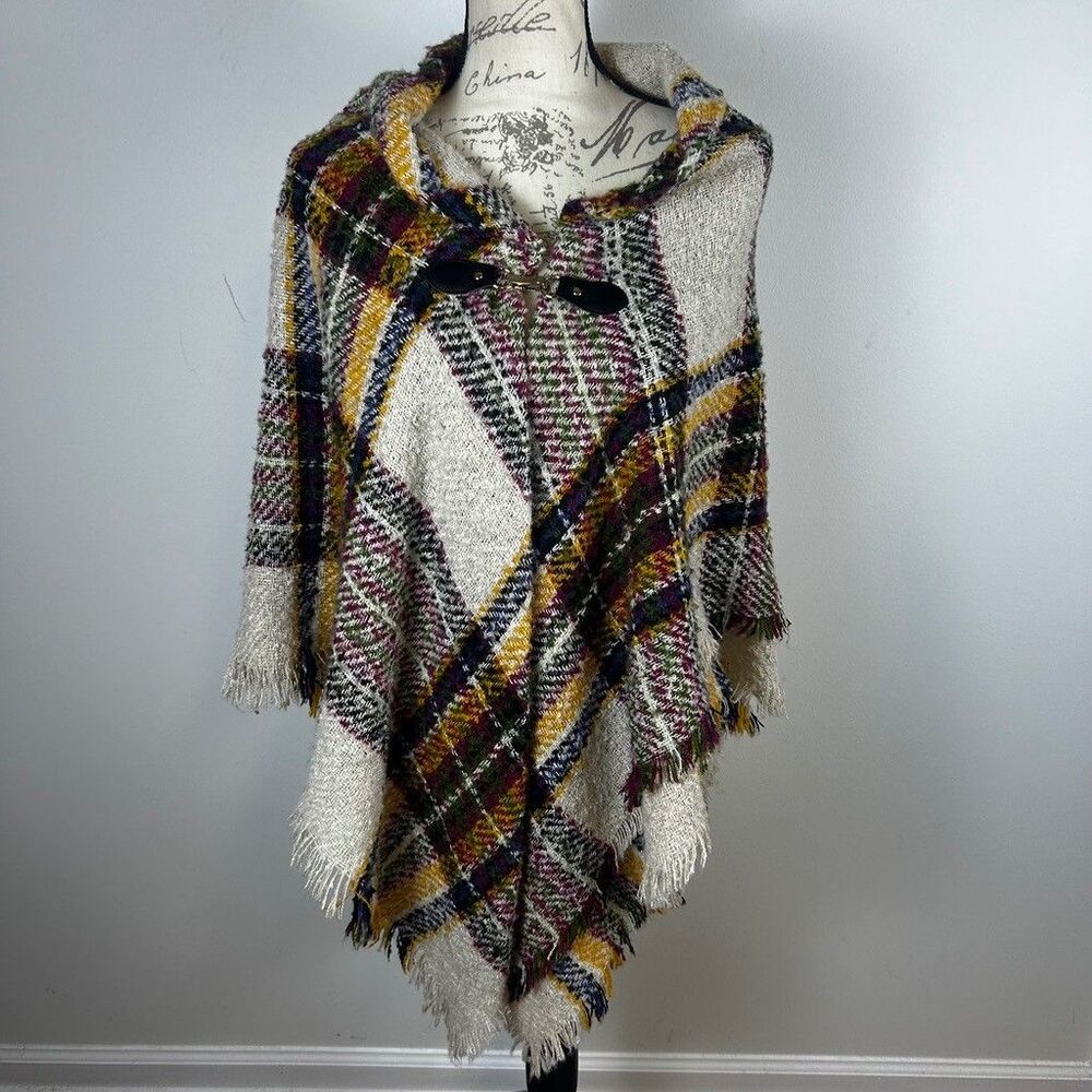 New Directions Plaid Poncho Wrap Cape Hooded Fringe Toggle Closure One Size